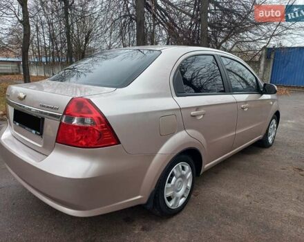Бежевый Шевроле Авео, объемом двигателя 1.6 л и пробегом 180 тыс. км за 4600 $, фото 3 на Automoto.ua