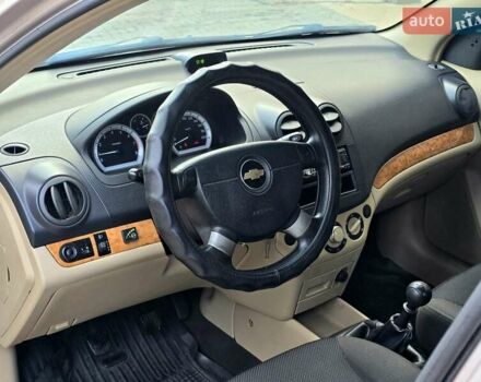 Бежевый Шевроле Авео, объемом двигателя 1.6 л и пробегом 170 тыс. км за 3300 $, фото 12 на Automoto.ua