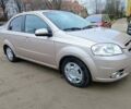 Бежевый Шевроле Авео, объемом двигателя 1.6 л и пробегом 154 тыс. км за 3500 $, фото 1 на Automoto.ua