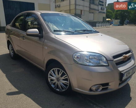 Бежевый Шевроле Авео, объемом двигателя 1.6 л и пробегом 140 тыс. км за 4650 $, фото 3 на Automoto.ua