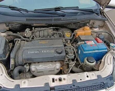 Бежевый Шевроле Авео, объемом двигателя 1.6 л и пробегом 154 тыс. км за 3500 $, фото 6 на Automoto.ua