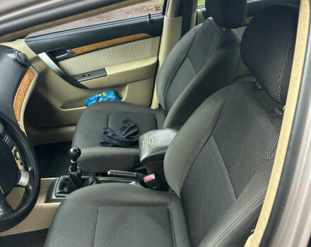 Шевроле Авео 2008 в Кременчуге на Automoto.ua Бежевый Шевроле Авео, объемом двигателя 1.6 л и пробегом 198 тыс. км за 5100 $, фото 7 на Automoto.ua