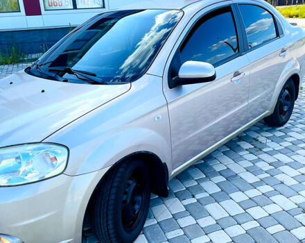 Бежевый Шевроле Авео, объемом двигателя 1.6 л и пробегом 241 тыс. км за 3700 $, фото 6 на Automoto.ua