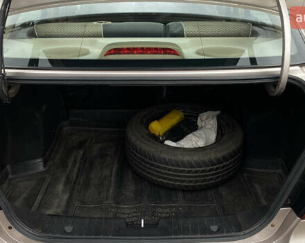 Бежевий Шевроле Авео, об'ємом двигуна 1.6 л та пробігом 140 тис. км за 4000 $, фото 31 на Automoto.ua