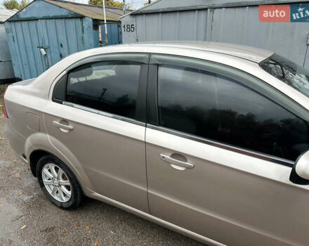 Шевроле Авео 2008 в Кременчуге на Automoto.ua Бежевый Шевроле Авео, объемом двигателя 1.6 л и пробегом 198 тыс. км за 5100 $, фото 4 на Automoto.ua