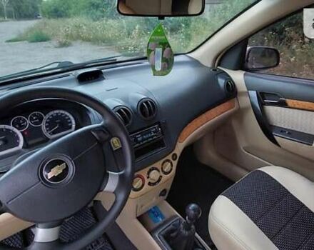 Бежевый Шевроле Авео, объемом двигателя 1.6 л и пробегом 270 тыс. км за 4800 $, фото 5 на Automoto.ua