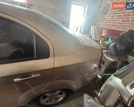 Бежевий Шевроле Авео, об'ємом двигуна 1.6 л та пробігом 102 тис. км за 2300 $, фото 7 на Automoto.ua
