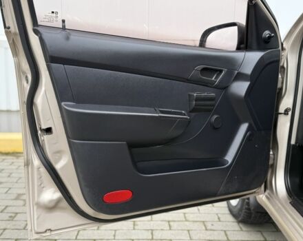 Бежевый Шевроле Авео, объемом двигателя 1.5 л и пробегом 103 тыс. км за 3800 $, фото 11 на Automoto.ua