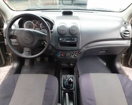 Бежевый Шевроле Авео, объемом двигателя 1.5 л и пробегом 286 тыс. км за 3550 $, фото 7 на Automoto.ua