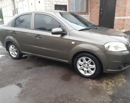 Бежевый Шевроле Авео, объемом двигателя 1.5 л и пробегом 286 тыс. км за 3550 $, фото 4 на Automoto.ua