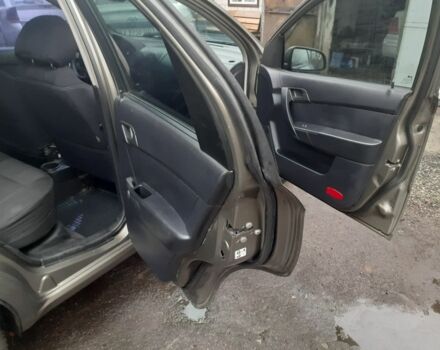 Бежевый Шевроле Авео, объемом двигателя 1.5 л и пробегом 286 тыс. км за 3550 $, фото 5 на Automoto.ua