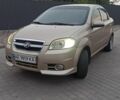 Бежевый Шевроле Авео, объемом двигателя 1.4 л и пробегом 300 тыс. км за 3300 $, фото 1 на Automoto.ua