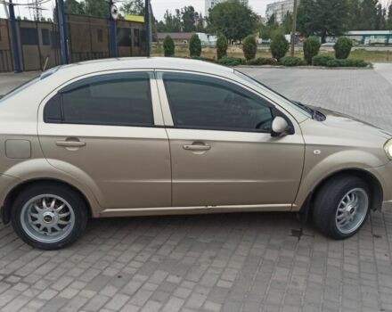 Бежевый Шевроле Авео, объемом двигателя 1.4 л и пробегом 300 тыс. км за 3300 $, фото 4 на Automoto.ua