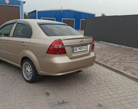 Бежевый Шевроле Авео, объемом двигателя 1.4 л и пробегом 300 тыс. км за 3300 $, фото 2 на Automoto.ua