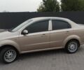 Бежевый Шевроле Авео, объемом двигателя 1.4 л и пробегом 300 тыс. км за 3300 $, фото 1 на Automoto.ua