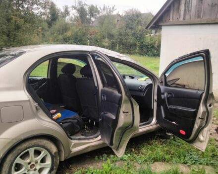 Бежевый Шевроле Авео, объемом двигателя 1.5 л и пробегом 2 тыс. км за 3000 $, фото 4 на Automoto.ua