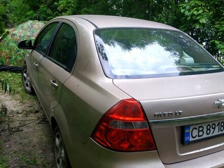 Бежевий Шевроле Авео, об'ємом двигуна 1.6 л та пробігом 200 тис. км за 3000 $, фото 1 на Automoto.ua