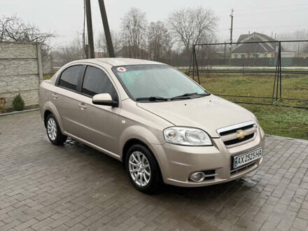 Бежевый Шевроле Авео, объемом двигателя 1.6 л и пробегом 278 тыс. км за 5400 $, фото 1 на Automoto.ua
