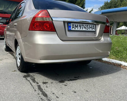 Бежевый Шевроле Авео, объемом двигателя 1.6 л и пробегом 278 тыс. км за 3200 $, фото 1 на Automoto.ua