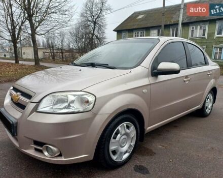 Бежевый Шевроле Авео, объемом двигателя 1.6 л и пробегом 180 тыс. км за 4600 $, фото 1 на Automoto.ua