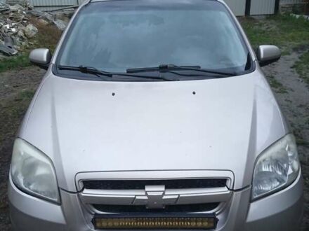 Бежевый Шевроле Авео, объемом двигателя 1.6 л и пробегом 210 тыс. км за 3500 $, фото 1 на Automoto.ua