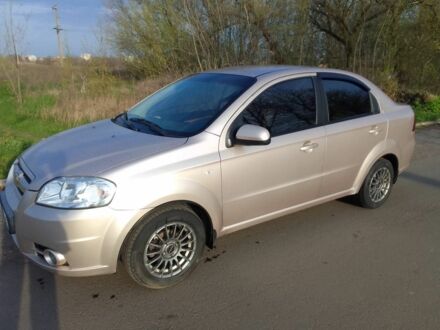 Шевроле Авео 2008 у Синельниковом на Automoto.ua Бежевий Шевроле Авео, об'ємом двигуна 0.16 л та пробігом 143 тис. км за 5000 $, фото 1 на Automoto.ua