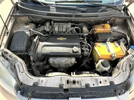 Бежевий Шевроле Авео, об'ємом двигуна 1.6 л та пробігом 184 тис. км за 4400 $, фото 1 на Automoto.ua