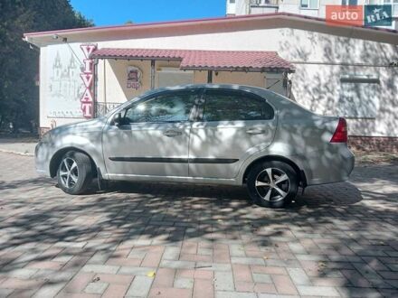 Бежевий Шевроле Авео, об'ємом двигуна 1.6 л та пробігом 194 тис. км за 4750 $, фото 1 на Automoto.ua