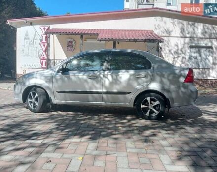 Бежевый Шевроле Авео, объемом двигателя 1.6 л и пробегом 194 тыс. км за 4750 $, фото 1 на Automoto.ua