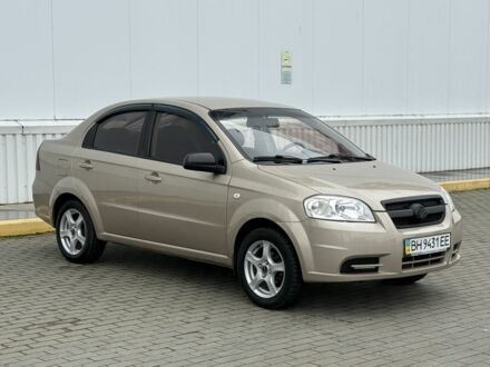 Бежевый Шевроле Авео, объемом двигателя 1.5 л и пробегом 103 тыс. км за 3800 $, фото 1 на Automoto.ua