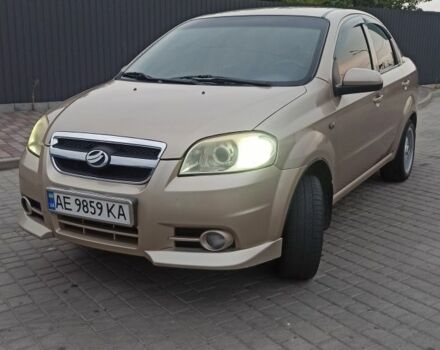 Бежевый Шевроле Авео, объемом двигателя 1.4 л и пробегом 300 тыс. км за 3300 $, фото 1 на Automoto.ua