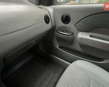 Черный Шевроле Авео, объемом двигателя 1.4 л и пробегом 202 тыс. км за 3600 $, фото 9 на Automoto.ua