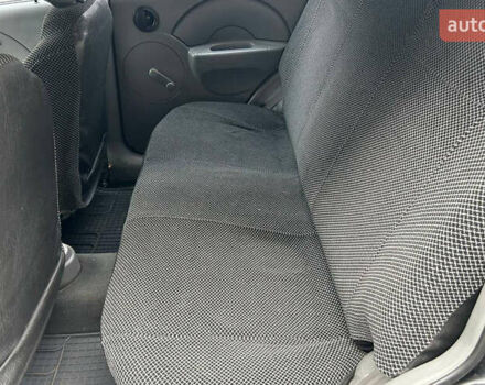 Чорний Шевроле Авео, об'ємом двигуна 1.5 л та пробігом 142 тис. км за 4000 $, фото 10 на Automoto.ua