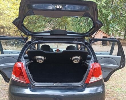 Черный Шевроле Авео, объемом двигателя 1.5 л и пробегом 230 тыс. км за 2500 $, фото 3 на Automoto.ua