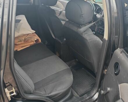 Чорний Шевроле Авео, об'ємом двигуна 1.5 л та пробігом 325 тис. км за 2500 $, фото 7 на Automoto.ua