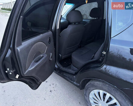 Черный Шевроле Авео, объемом двигателя 1.5 л и пробегом 380 тыс. км за 2900 $, фото 14 на Automoto.ua
