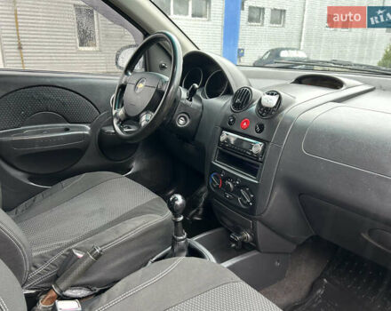 Черный Шевроле Авео, объемом двигателя 1.5 л и пробегом 203 тыс. км за 3000 $, фото 12 на Automoto.ua