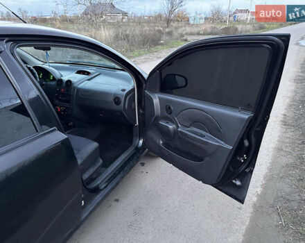 Черный Шевроле Авео, объемом двигателя 1.5 л и пробегом 380 тыс. км за 2900 $, фото 12 на Automoto.ua