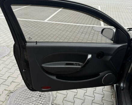 Черный Шевроле Авео, объемом двигателя 1.5 л и пробегом 195 тыс. км за 3800 $, фото 40 на Automoto.ua