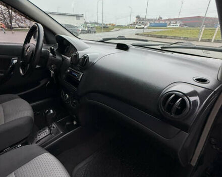 Черный Шевроле Авео, объемом двигателя 1.5 л и пробегом 195 тыс. км за 3800 $, фото 49 на Automoto.ua