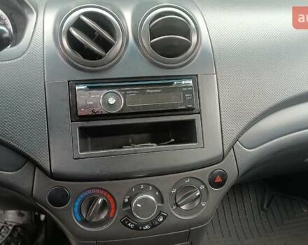 Черный Шевроле Авео, объемом двигателя 1.5 л и пробегом 124 тыс. км за 2000 $, фото 8 на Automoto.ua