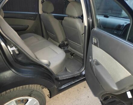 Черный Шевроле Авео, объемом двигателя 1.4 л и пробегом 212 тыс. км за 3200 $, фото 9 на Automoto.ua