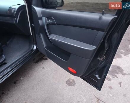 Черный Шевроле Авео, объемом двигателя 1.5 л и пробегом 324 тыс. км за 4250 $, фото 8 на Automoto.ua