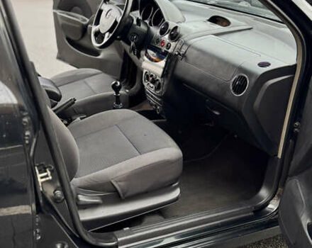 Черный Шевроле Авео, объемом двигателя 1.5 л и пробегом 270 тыс. км за 2999 $, фото 12 на Automoto.ua