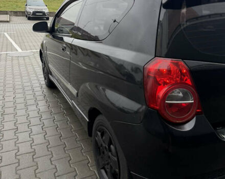 Черный Шевроле Авео, объемом двигателя 1.5 л и пробегом 195 тыс. км за 3800 $, фото 7 на Automoto.ua