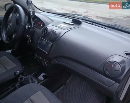 Черный Шевроле Авео, объемом двигателя 1.5 л и пробегом 324 тыс. км за 4250 $, фото 5 на Automoto.ua