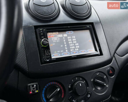 Черный Шевроле Авео, объемом двигателя 1.5 л и пробегом 220 тыс. км за 4199 $, фото 24 на Automoto.ua