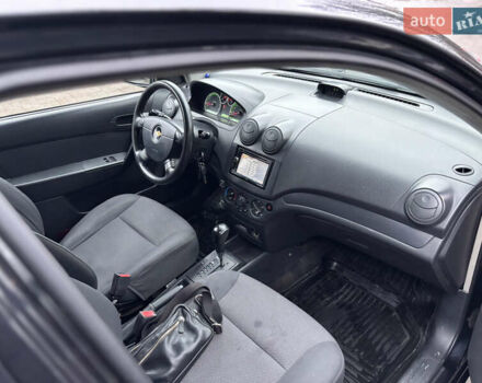 Черный Шевроле Авео, объемом двигателя 1.5 л и пробегом 220 тыс. км за 4199 $, фото 16 на Automoto.ua