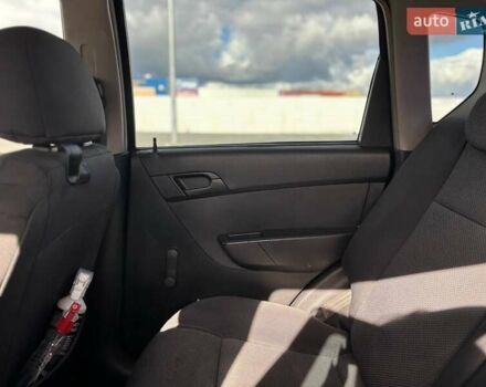 Шевроле Авео 2010 в Львове на Automoto.ua Черный Шевроле Авео, объемом двигателя 1.5 л и пробегом 219 тыс. км за 4800 $, фото 18 на Automoto.ua