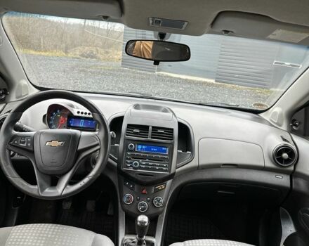 Черный Шевроле Авео, объемом двигателя 1.2 л и пробегом 270 тыс. км за 4500 $, фото 7 на Automoto.ua